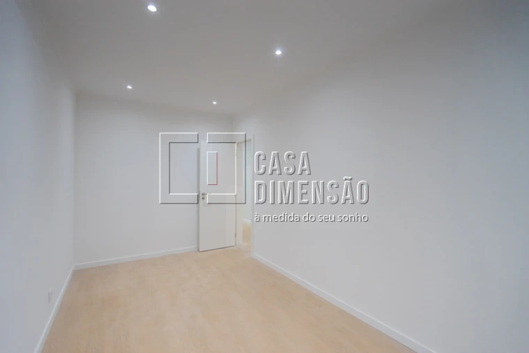 Apartamento T1 para Venda em Águas Livres Foto 16