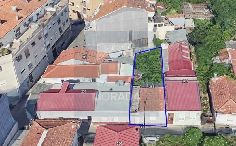 Moradia para Venda em Ramalde Foto 3