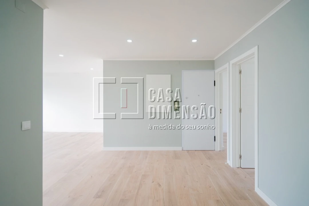 Apartamento T4 para Venda em Águas Livres Foto 3