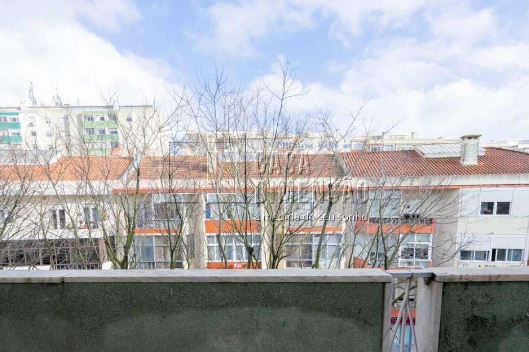 Apartamento T4 para Venda em Águas Livres Foto 18