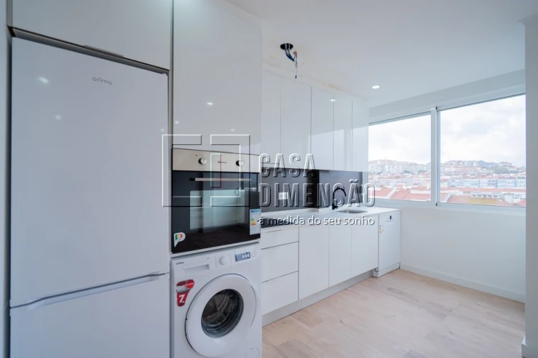 Apartamento T4 para Venda em Águas Livres Foto 10