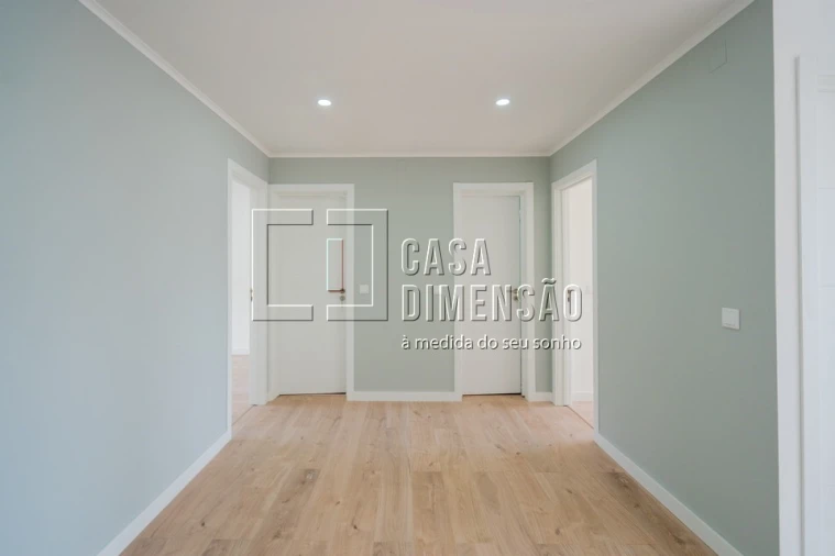 Apartamento T4 para Venda em Águas Livres Foto 13