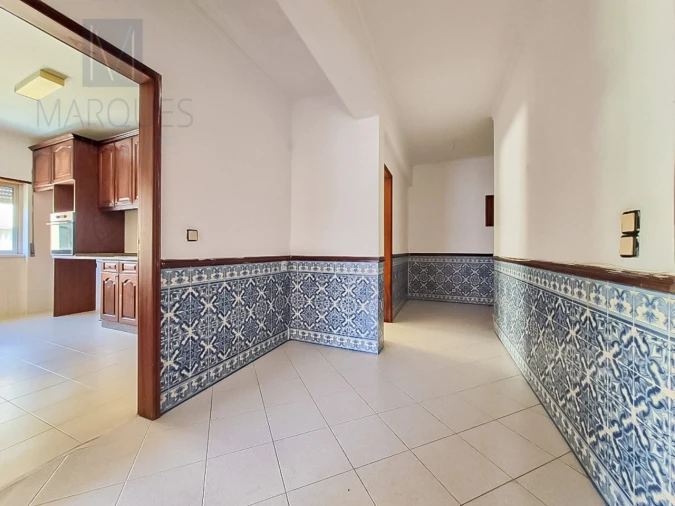 Apartamento T2 para Venda em Rio de Mouro Foto 4