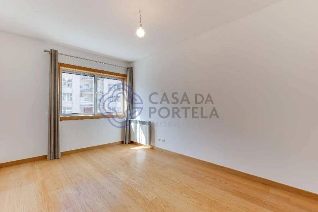 Apartamento T3 para Arrendamento em Cidade da Maia Foto 42