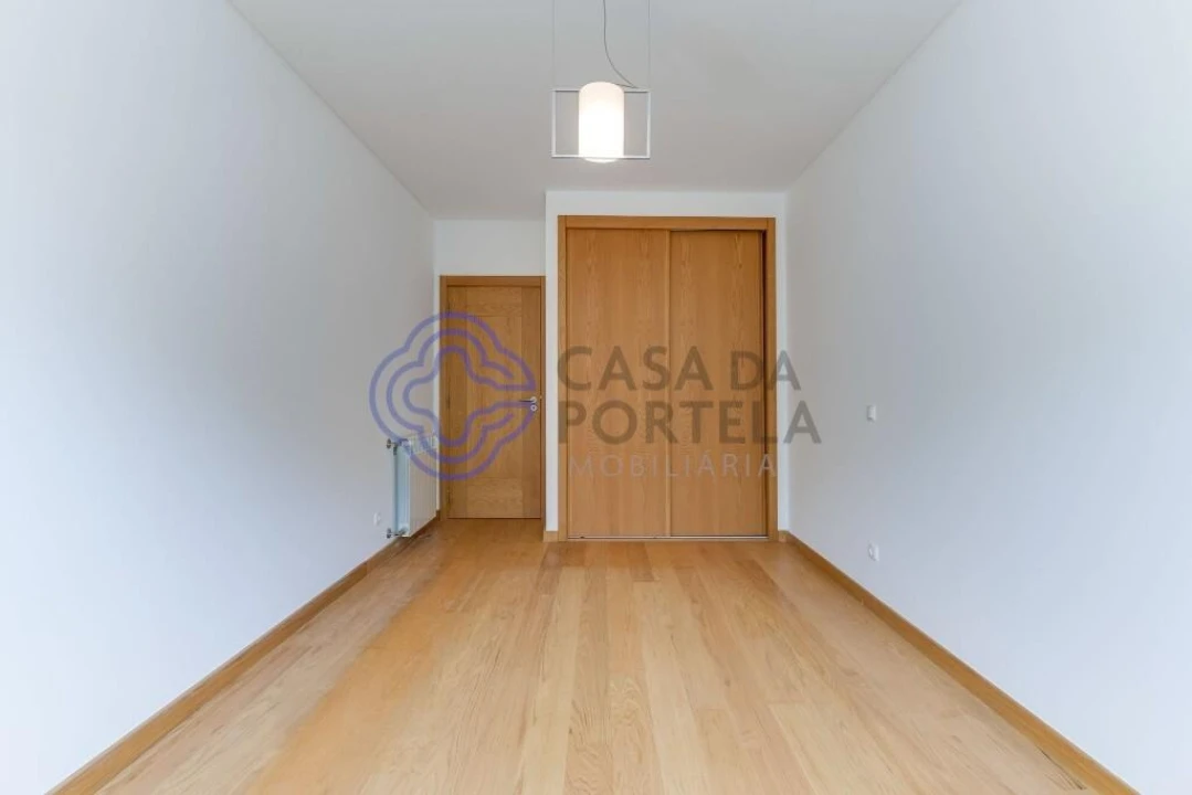 Apartamento T3 para Arrendamento em Cidade da Maia Foto 34