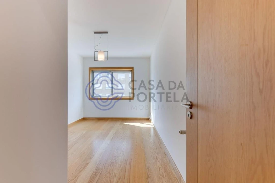 Apartamento T3 para Arrendamento em Cidade da Maia Foto 32