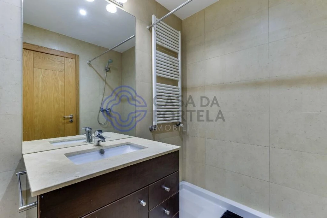 Apartamento T3 para Arrendamento em Cidade da Maia Foto 29