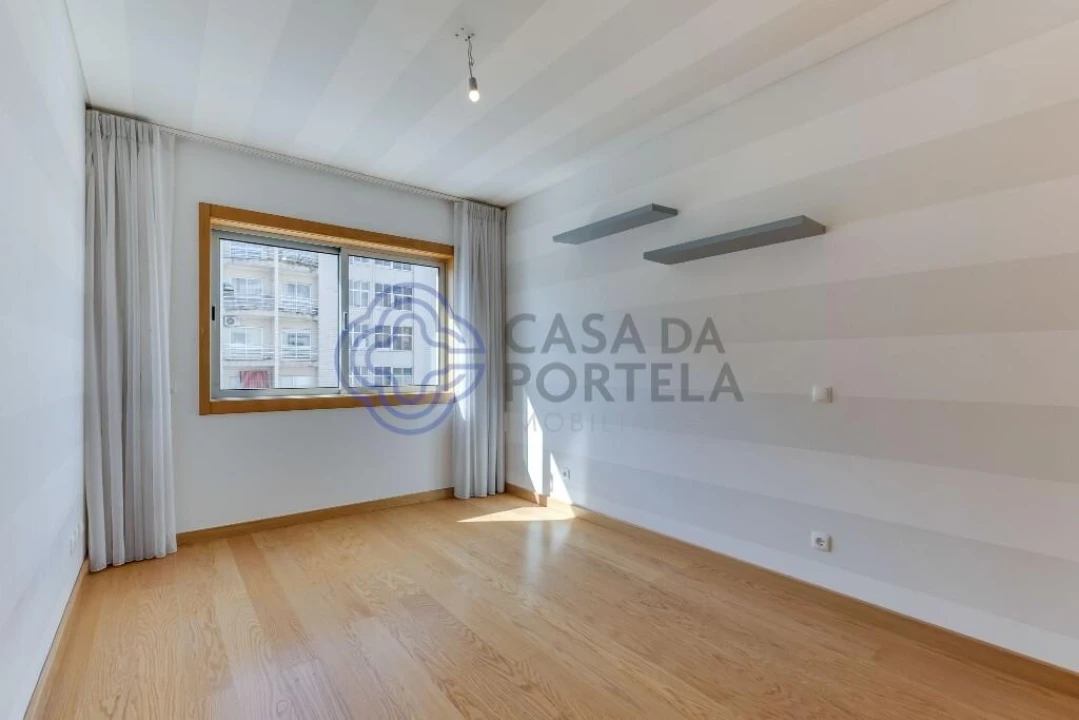 Apartamento T3 para Arrendamento em Cidade da Maia Foto 30
