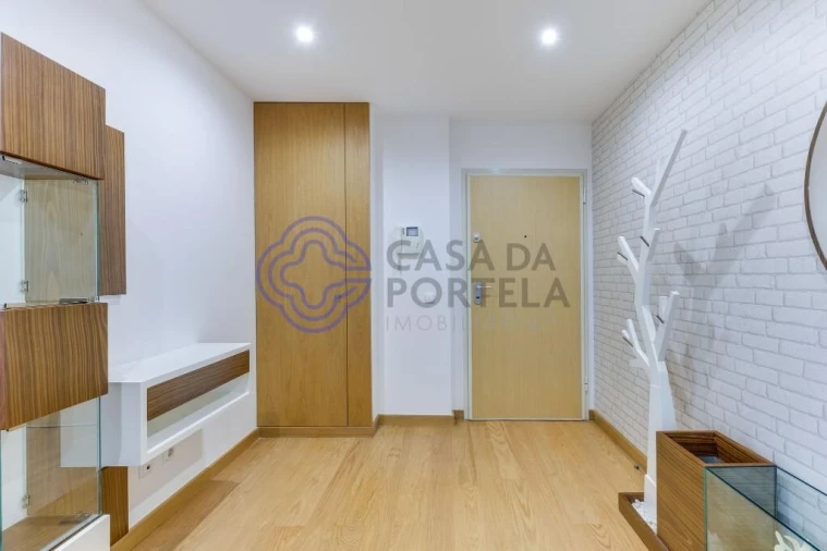 Apartamento T3 para Arrendamento em Cidade da Maia Foto 2