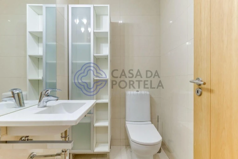 Apartamento T3 para Arrendamento em Cidade da Maia Foto 14