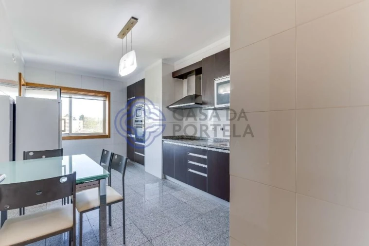 Apartamento T3 para Arrendamento em Cidade da Maia Foto 15