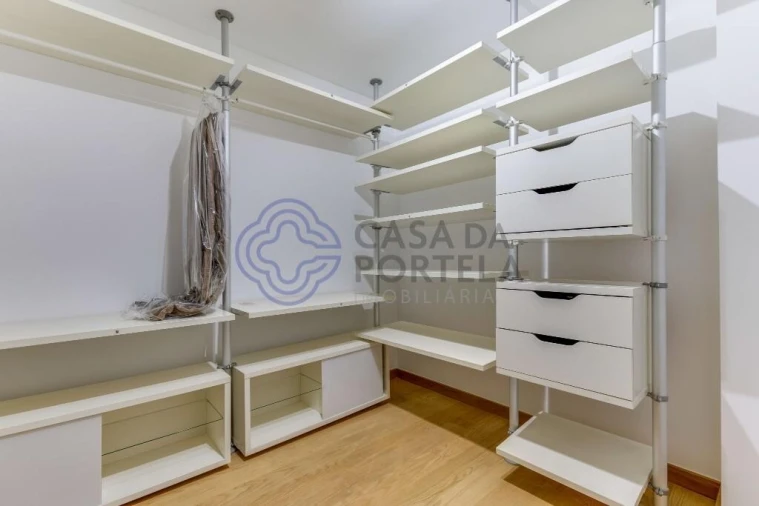 Apartamento T3 para Arrendamento em Cidade da Maia Foto 25