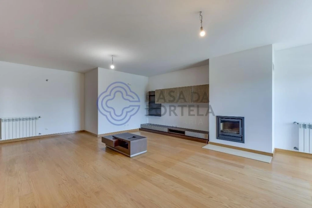 Apartamento T3 para Arrendamento em Cidade da Maia Foto 7