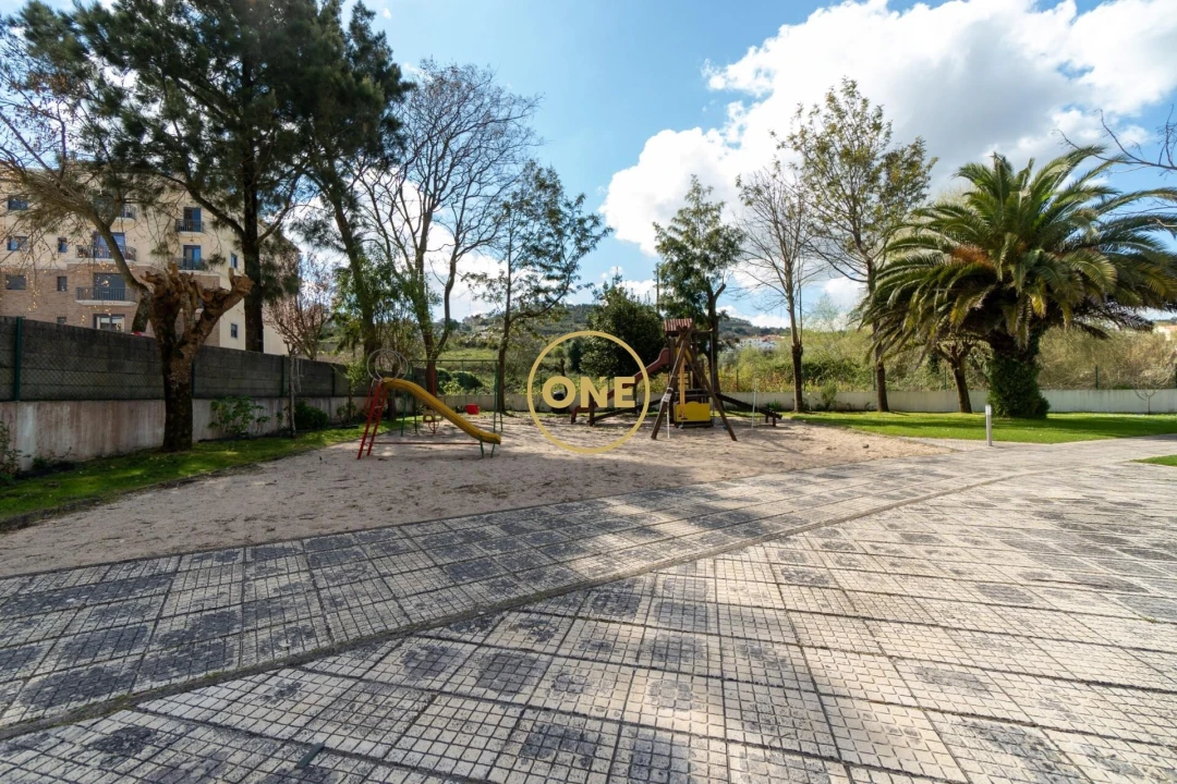 Apartamento T1 para Venda em Venda do Pinheiro e Santo Estêvão das Galés Foto 27