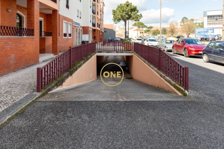 Apartamento T1 para Venda em Venda do Pinheiro e Santo Estêvão das Galés Foto 32