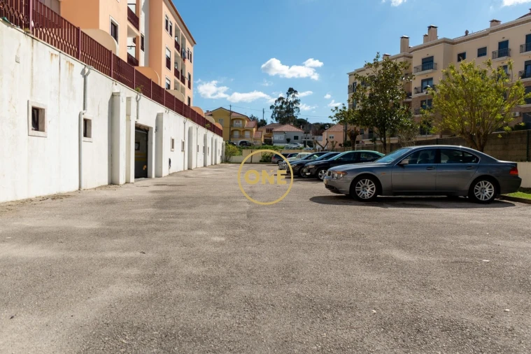 Apartamento T1 para Venda em Venda do Pinheiro e Santo Estêvão das Galés Foto 26