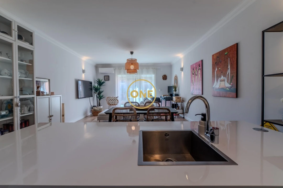 Apartamento T1 para Venda em Venda do Pinheiro e Santo Estêvão das Galés Foto 3