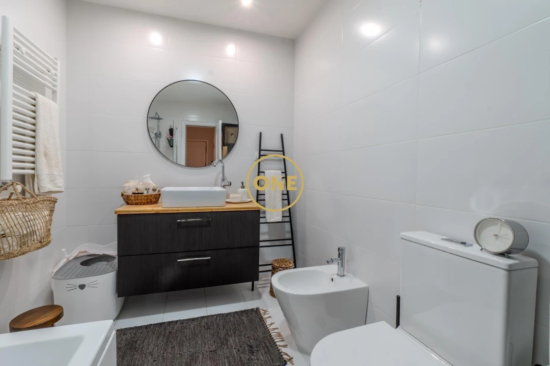 Apartamento T1 para Venda em Venda do Pinheiro e Santo Estêvão das Galés Foto 9