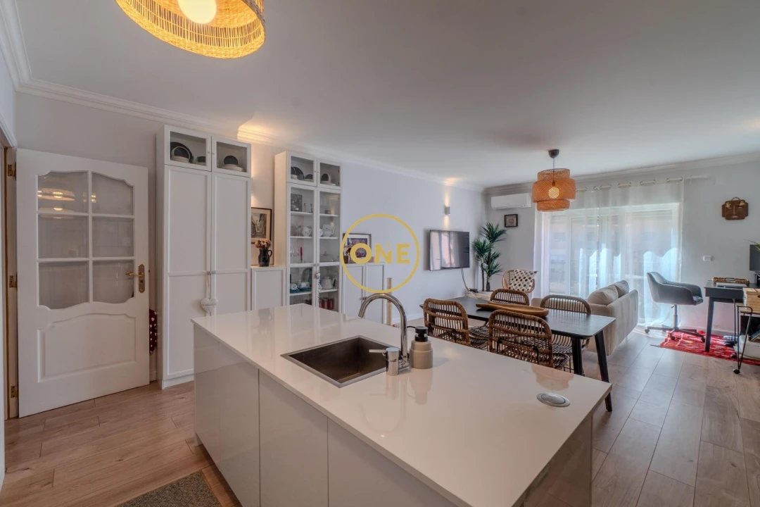 Apartamento T1 para Venda em Venda do Pinheiro e Santo Estêvão das Galés Foto 2