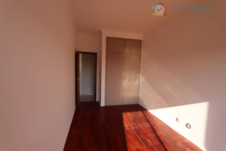 Apartamento T2 para Venda em Amora Foto 8