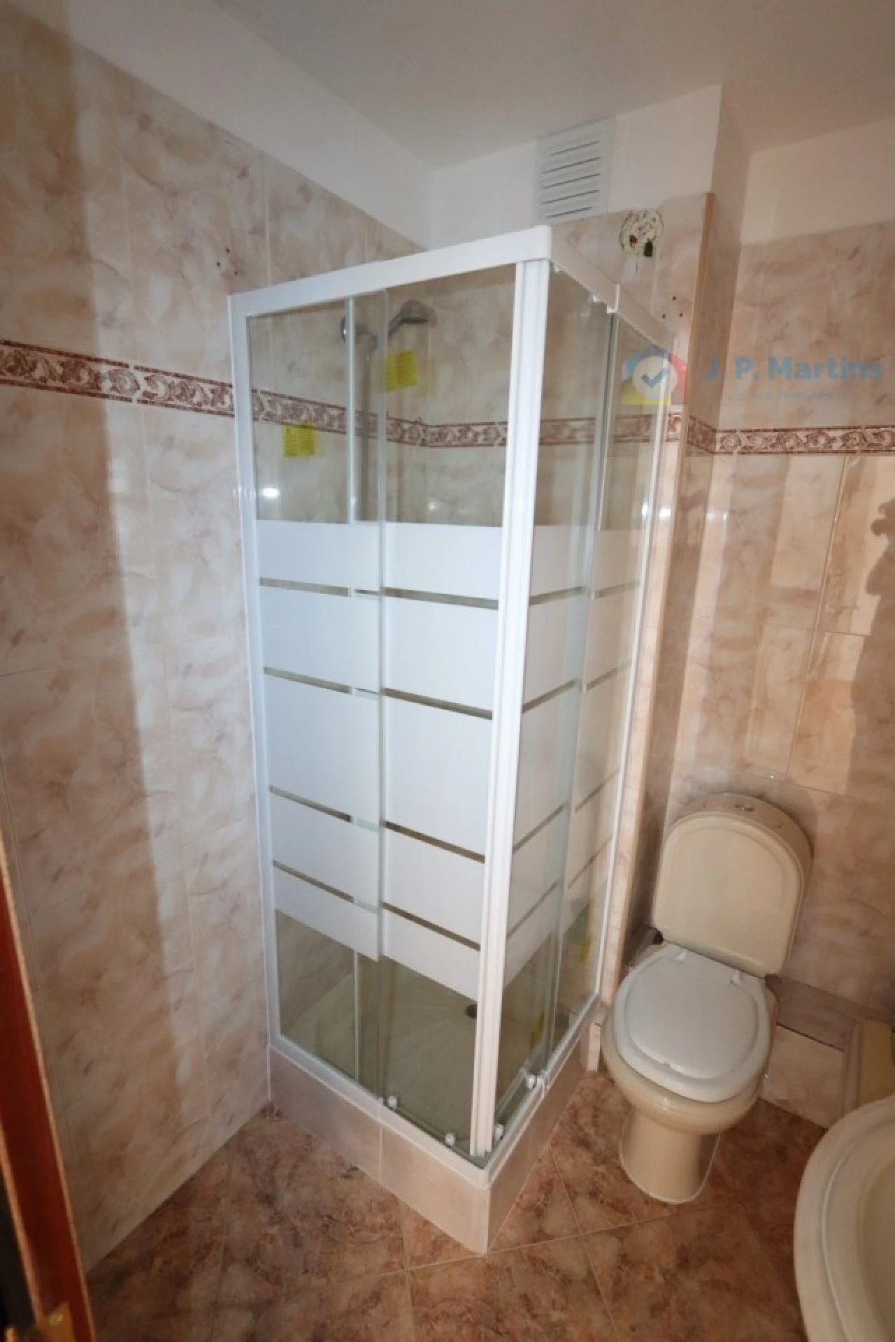 Apartamento T2 para Venda em Corroios Foto 5