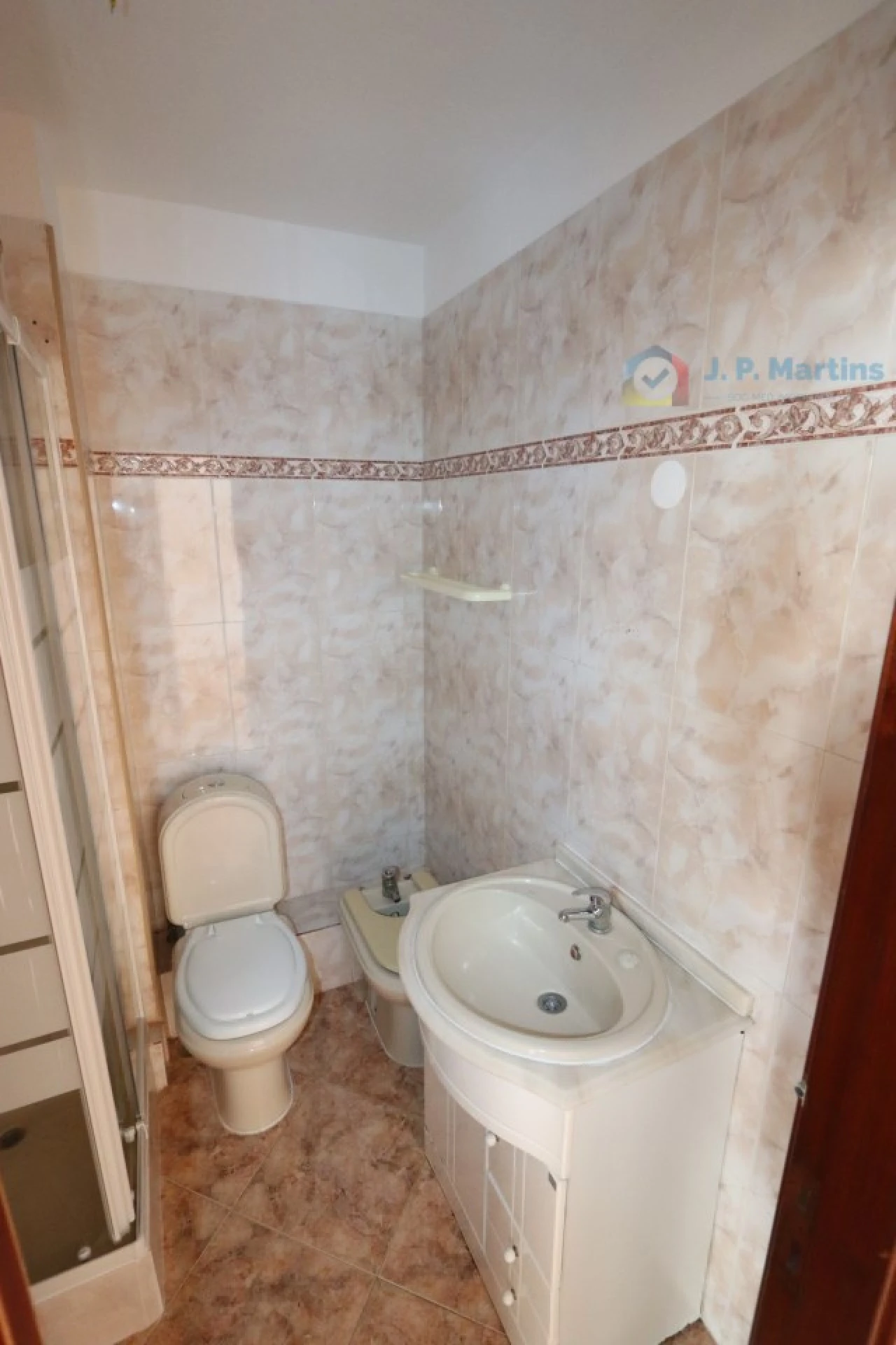 Apartamento T2 para Venda em Corroios Foto 6