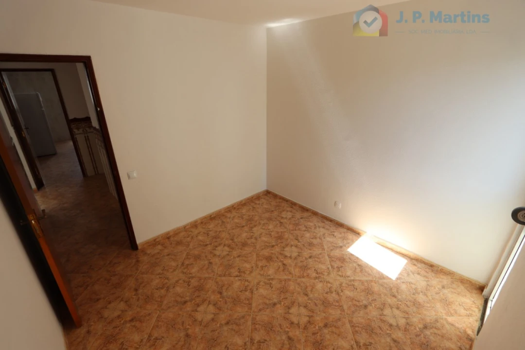 Apartamento T2 para Venda em Corroios Foto 11