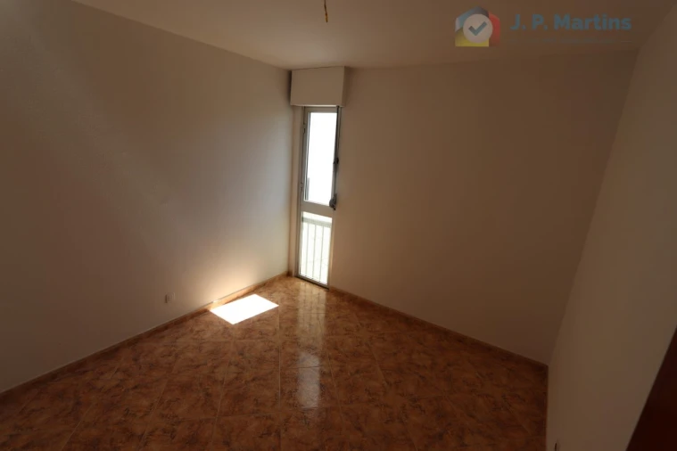 Apartamento T2 para Venda em Corroios Foto 10