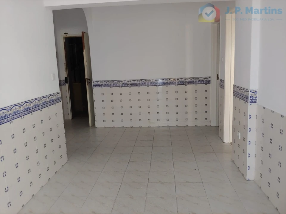Apartamento T2 para Venda em Amora Foto 3