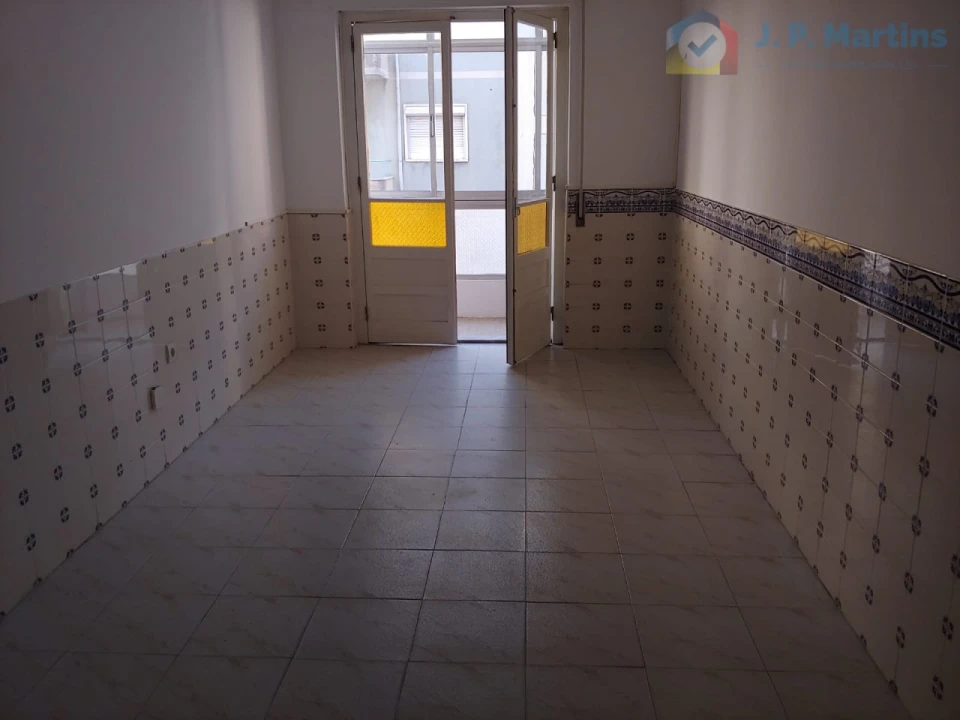 Apartamento T2 para Venda em Amora Foto 4