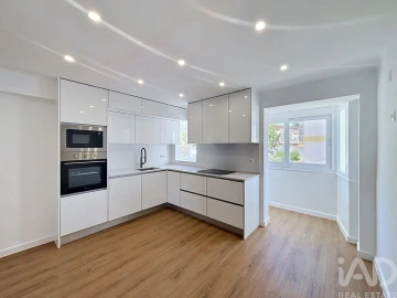 Apartamento T2 para Venda em Alto do Seixalinho, Santo André e Verderena