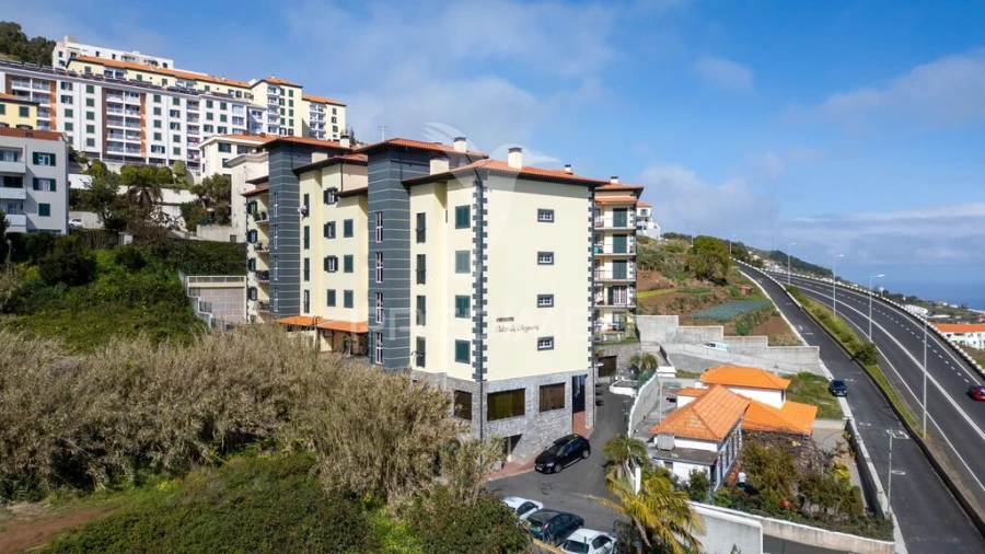 Apartamento T1 para Venda em Caniço Foto 2