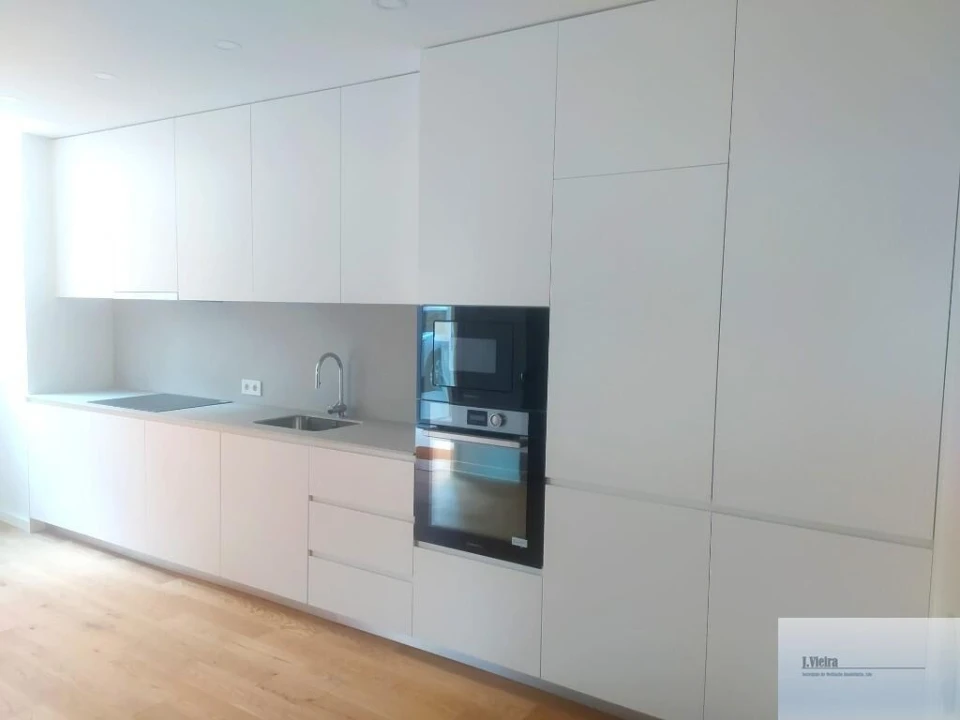 Apartamento para Venda em Espinho Foto 2