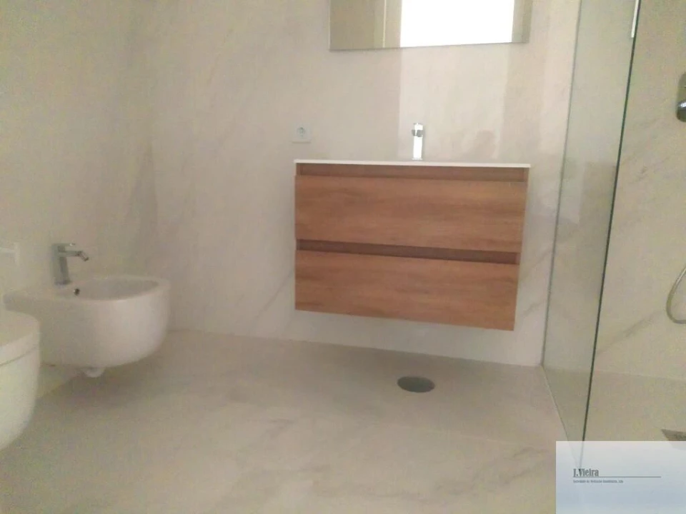 Apartamento para Venda em Espinho Foto 6