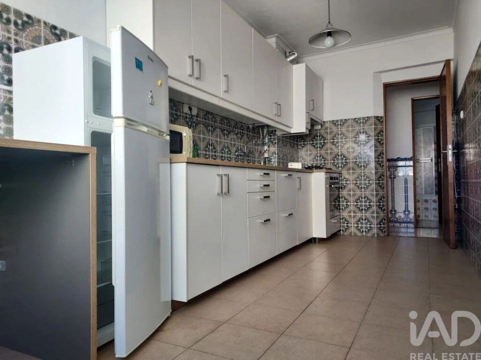 Apartamento T2 para Venda em Amora Foto 3