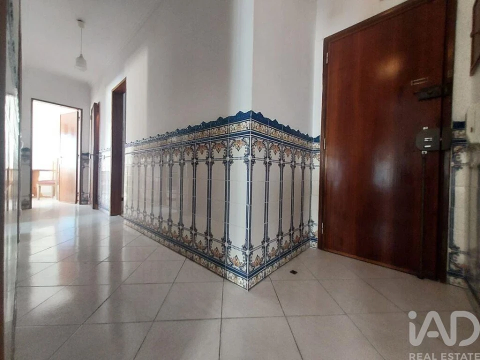 Apartamento T2 para Venda em Amora Foto 6