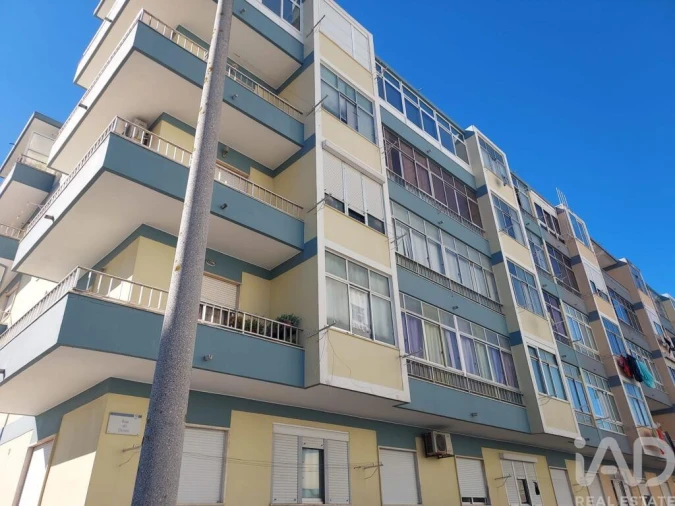 Apartamento T2 para Venda em Amora Foto 35