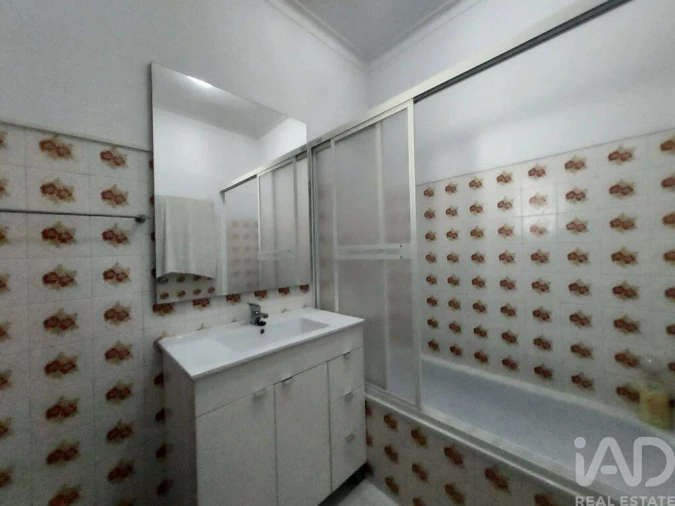 Apartamento T2 para Venda em Amora Foto 13
