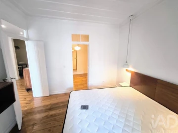 Apartamento T3 para Arrendamento em Arroios