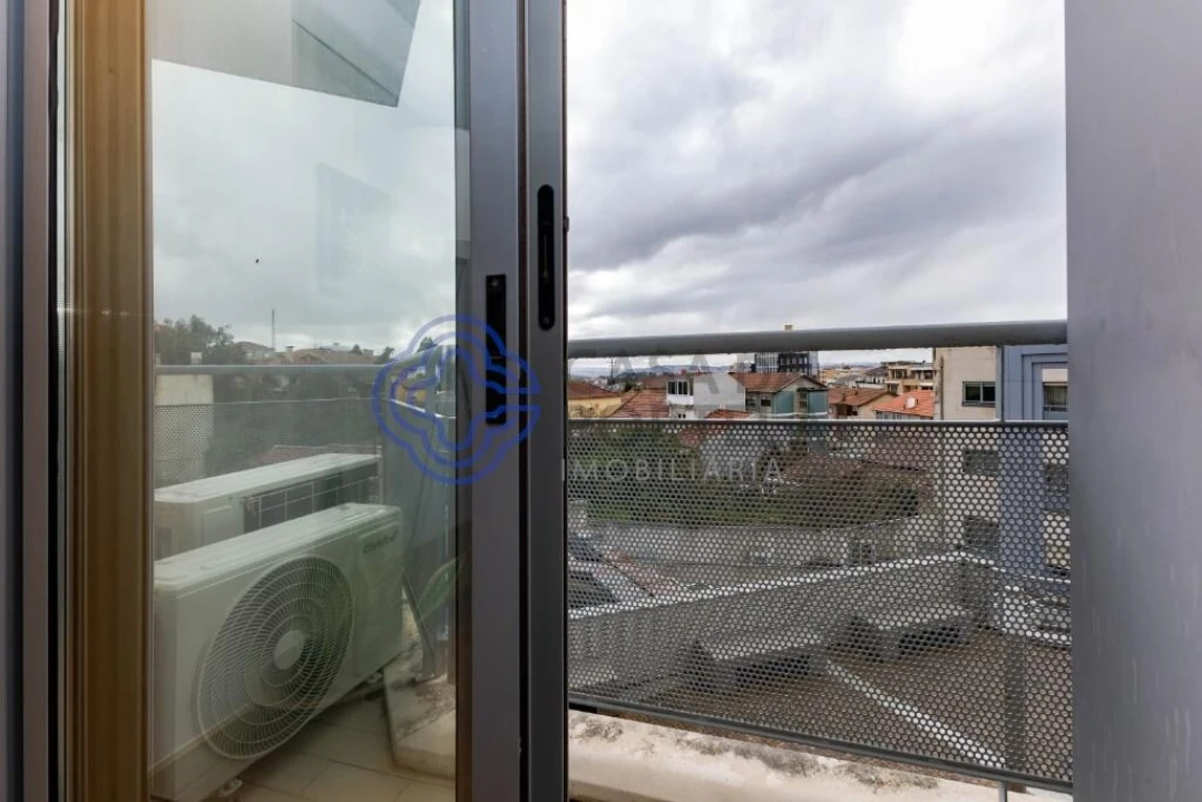 Apartamento T3 para Venda em Gondomar (São Cosme), Valbom e Jovim Foto 12