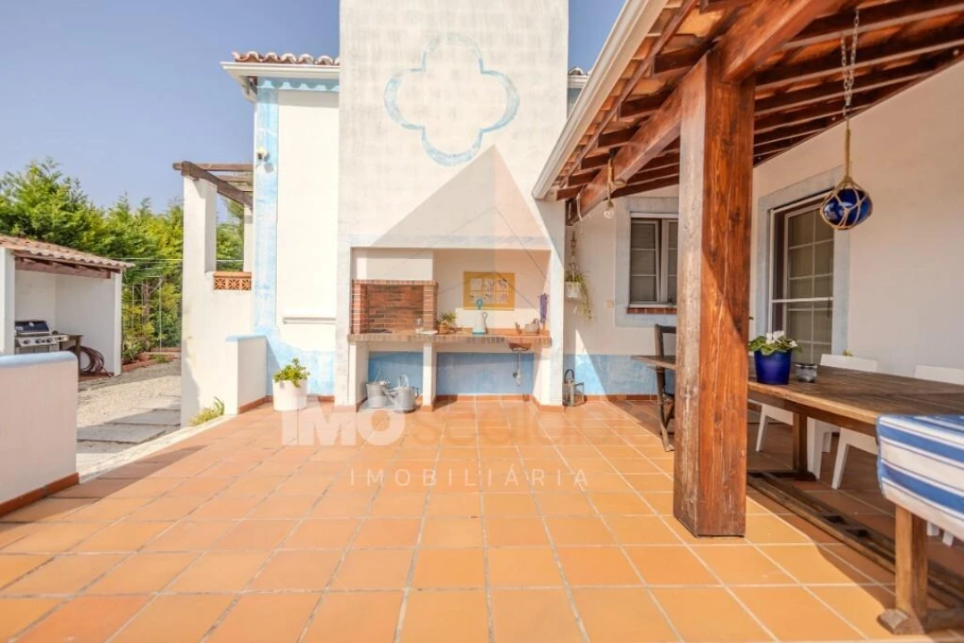 Moradia T4 para Venda em São Vicente do Paul e Vale de Figueira Foto 9