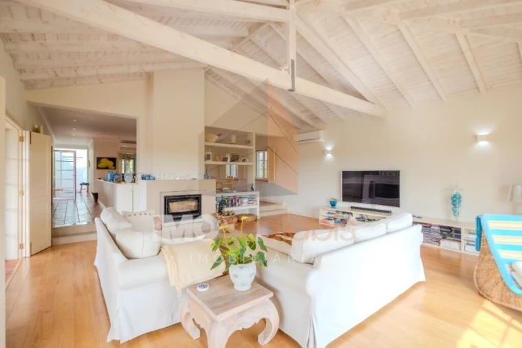 Moradia T4 para Venda em São Vicente do Paul e Vale de Figueira Foto 19