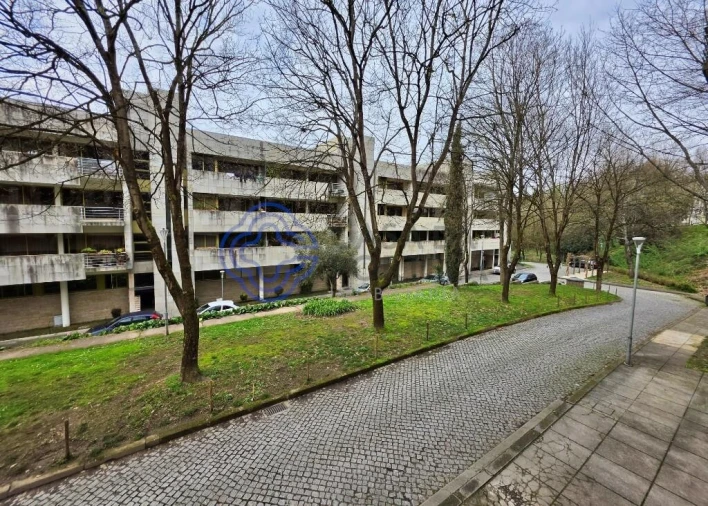 Apartamento T2 para Venda em Creixomil Foto 11