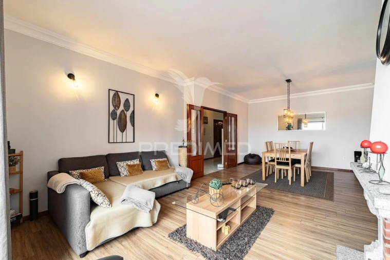 Apartamento T3 para Venda em Gondomar (São Cosme), Valbom e Jovim Foto 1