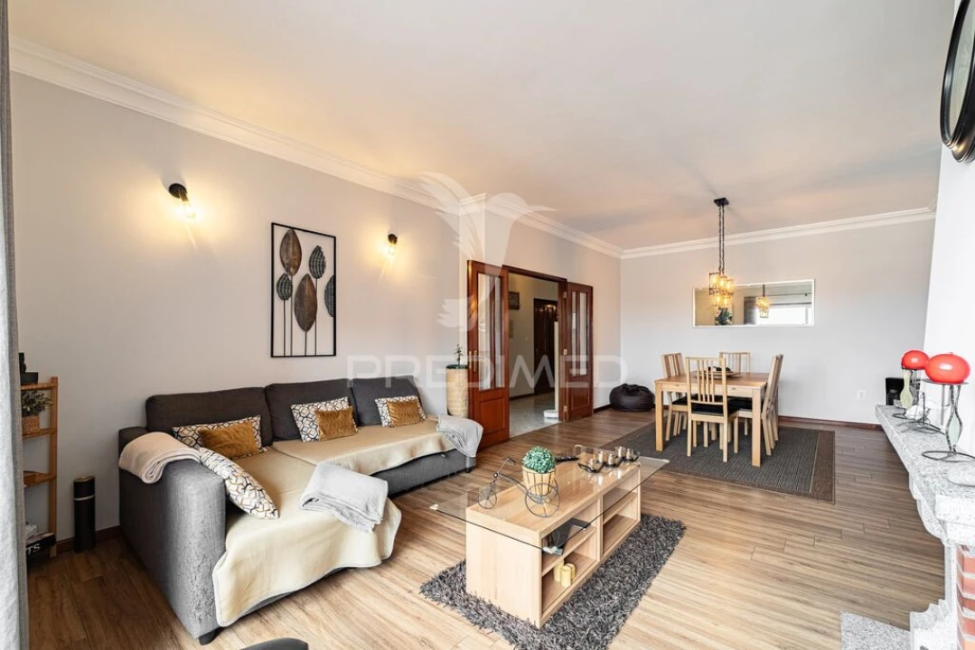 Apartamento T3 para Venda em Gondomar (São Cosme), Valbom e Jovim Foto 1