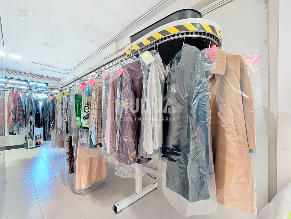 Negócio para Venda em Sé, Santa Maria e Meixedo Foto 1