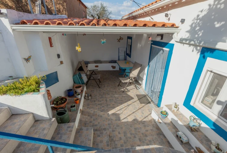 Moradia T3 para Venda em Casais e Alviobeira Foto 7