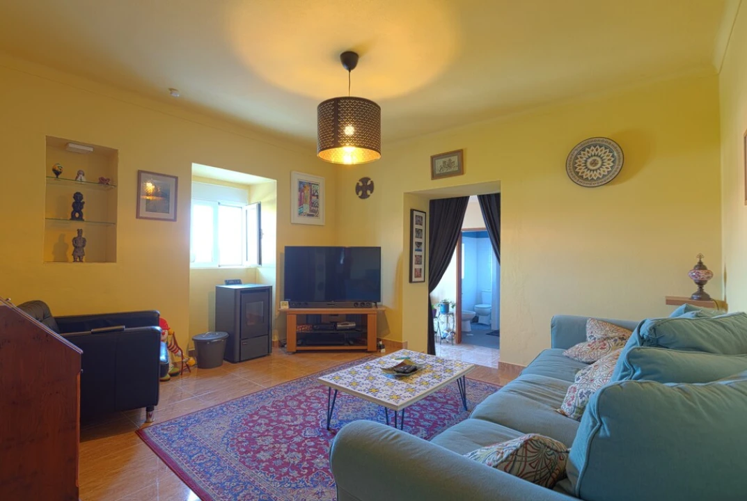 Moradia T3 para Venda em Casais e Alviobeira Foto 12