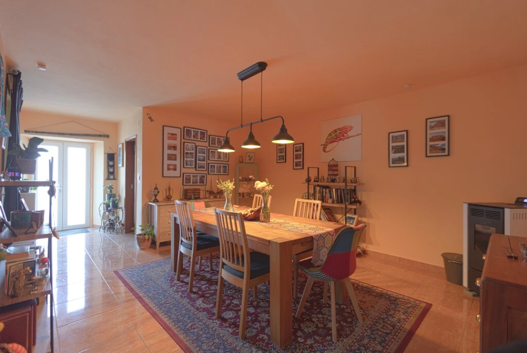 Moradia T3 para Venda em Casais e Alviobeira Foto 8