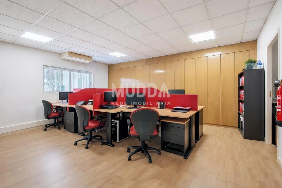 Escritório para Venda em Sé, Santa Maria e Meixedo Foto 4